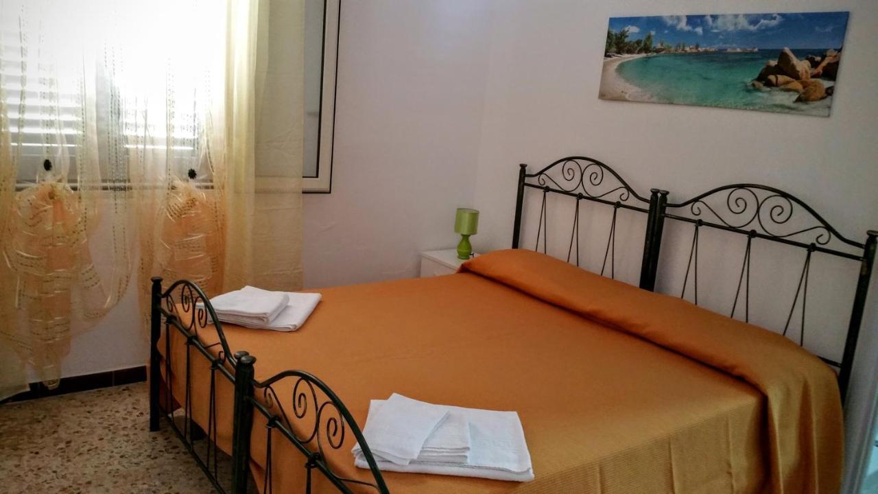 Ondazzurra Bed & Breakfast Patu Bagian luar foto